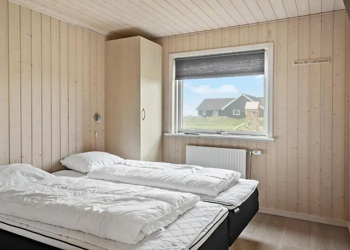 Cozy In Harboore With Kitchen Harboør